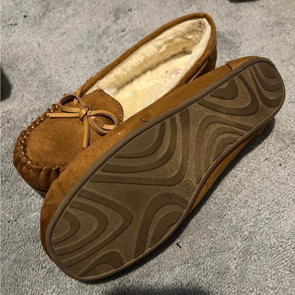 Moccasins - Picture 2 of 4